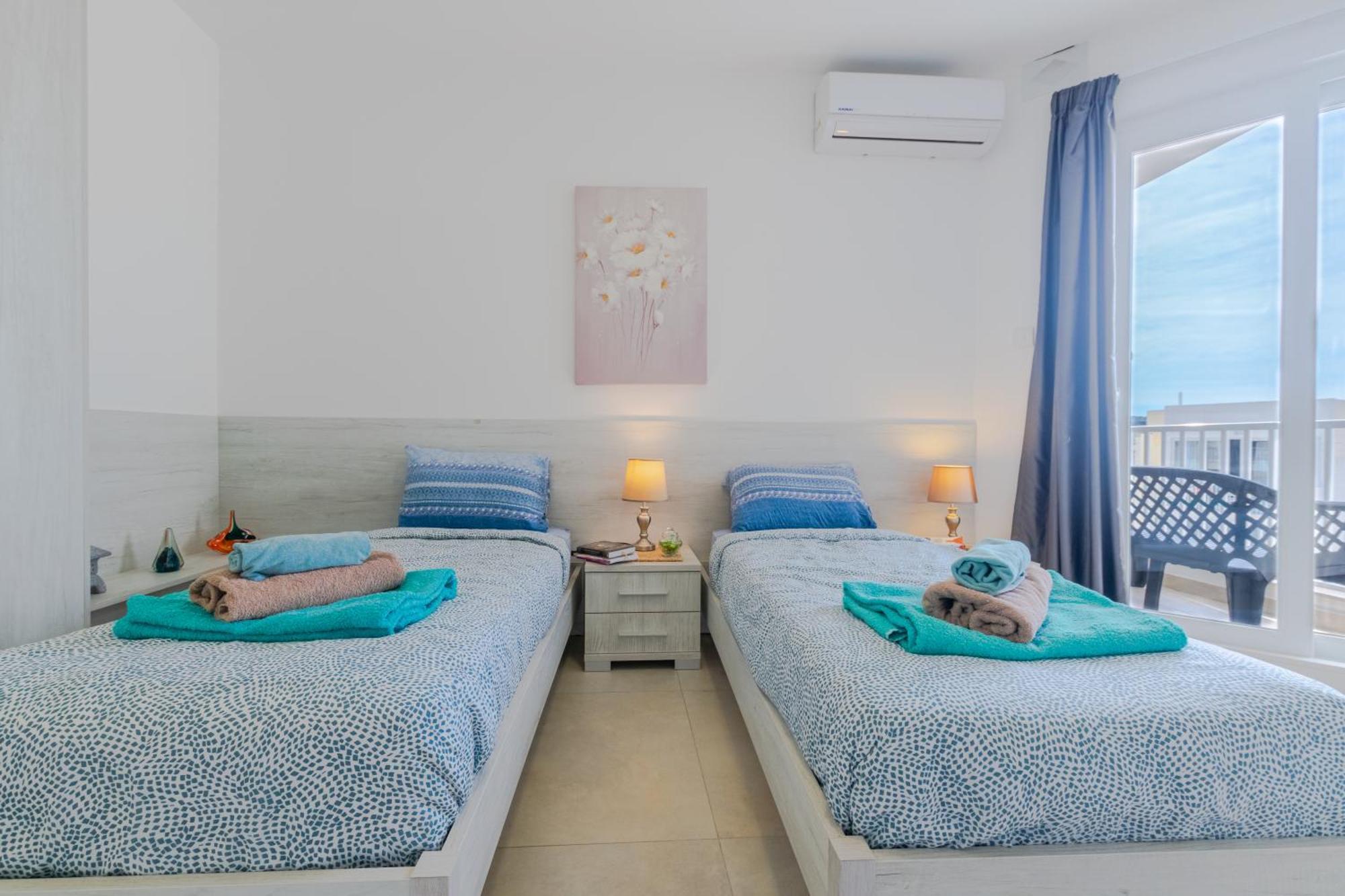 Spacious Brand New 3 Bdr 2bth Bugibba Apartament