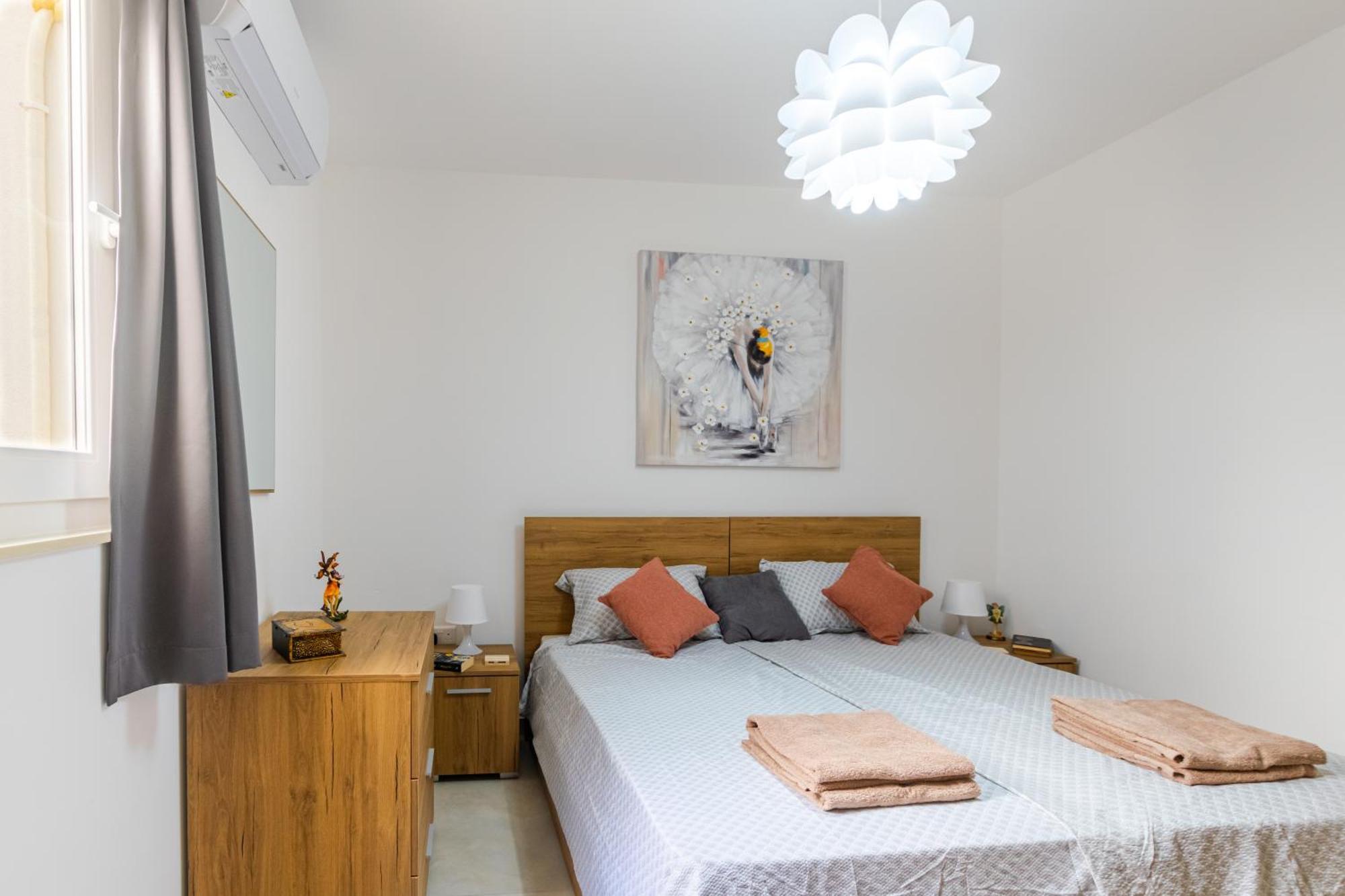 Spacious Brand New 3 Bdr 2bth Bugibba Apartament *
