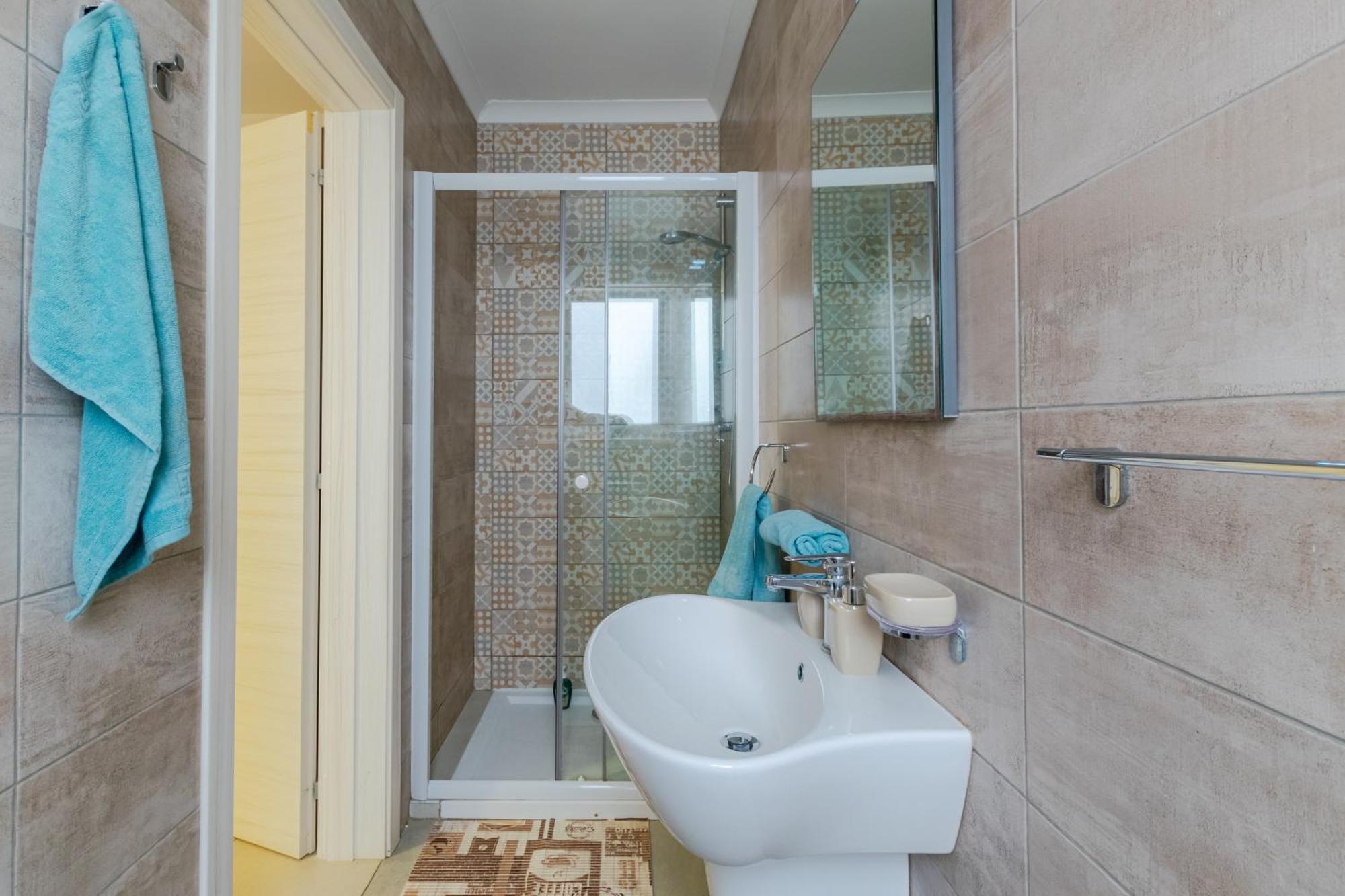 Spacious Brand New 3 Bdr 2bth Bugibba Apartament